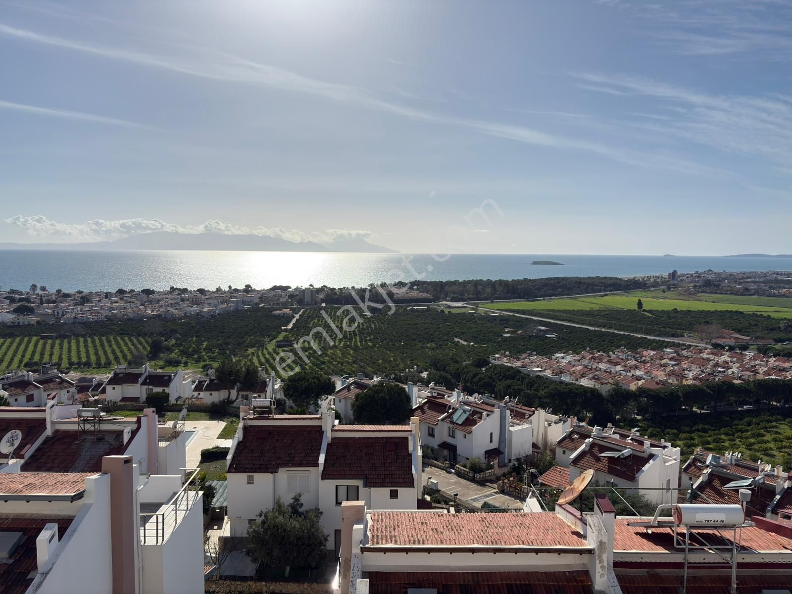 Rota Emlak'tan Gümüldürde Havuzlu Site İçinde Satılık 3+1 Villa