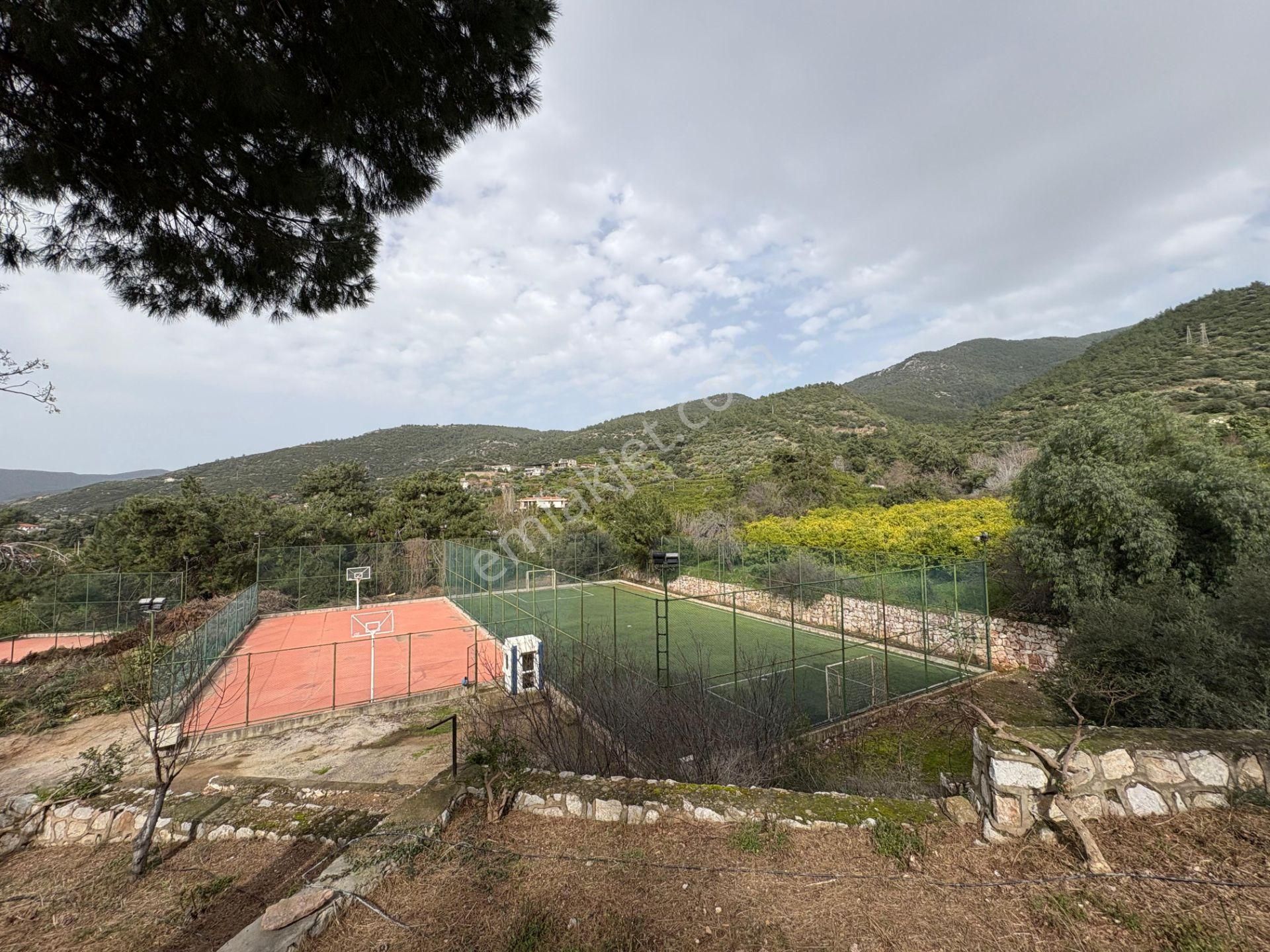 Rota Emlak'tan Gümüldürde Havuzlu Site İçinde Satılık 3+1 Villa - Görsel 33