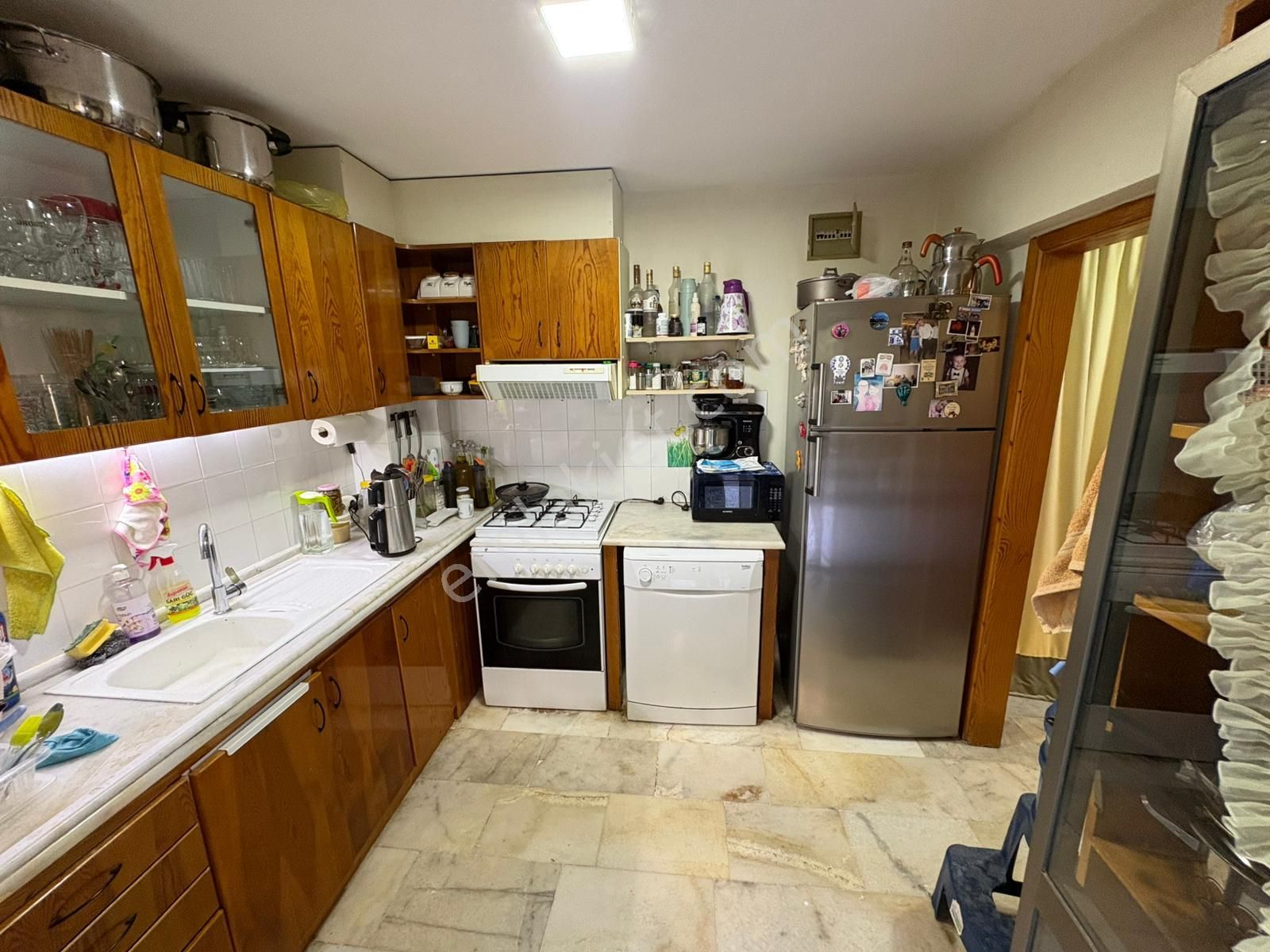 Rota Emlak'tan Gümüldürde Havuzlu Site İçinde Satılık 3+1 Villa - Görsel 6
