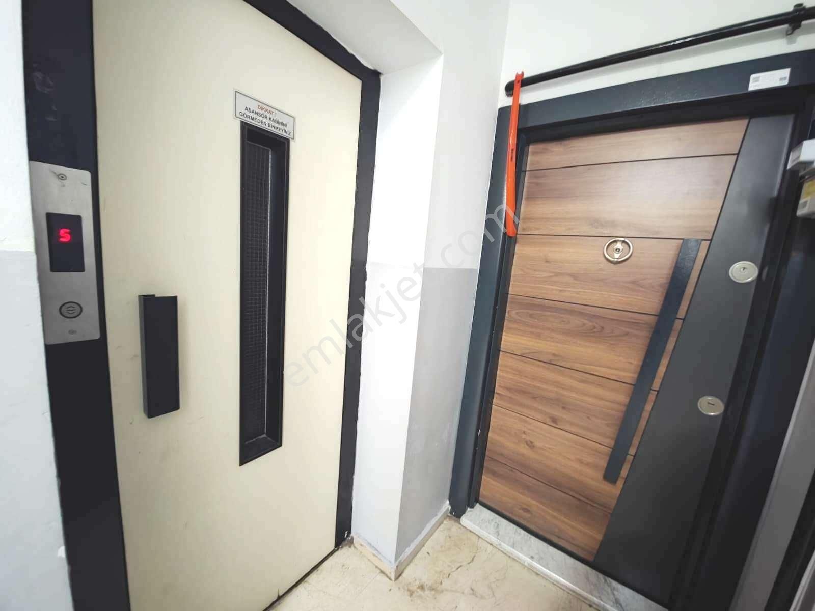 Fatih Emlak Tan 3 Kat 3+1 Krediye Uygun Asansörlü Daire - Görsel 14