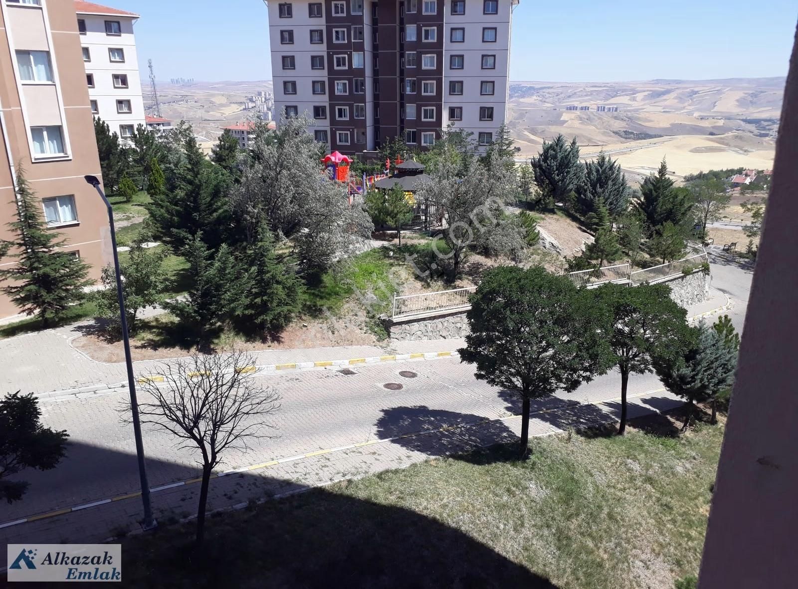 Yapracık Tokide Oturuma Hazır Boş Satılık 3+1 Daire - Görsel 3