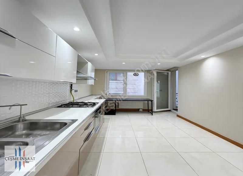 Beykent Kolejler Bölgesinde Full Concept Site İçi 2,5+1 Ara Kat - Görsel 8