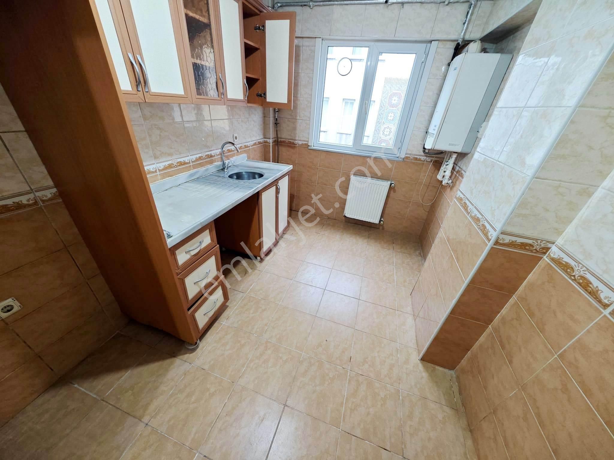 Fatih Emlak Tan Çakmak Duragı Yakını 3 Kat 2+1 Krediye Uygun Asansörlü Daire - Görsel 6