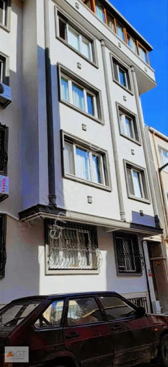 Agt'den Mecidiye Mah. Ara Kat Eşyalı 155m2 3+1 Kiralık Konut