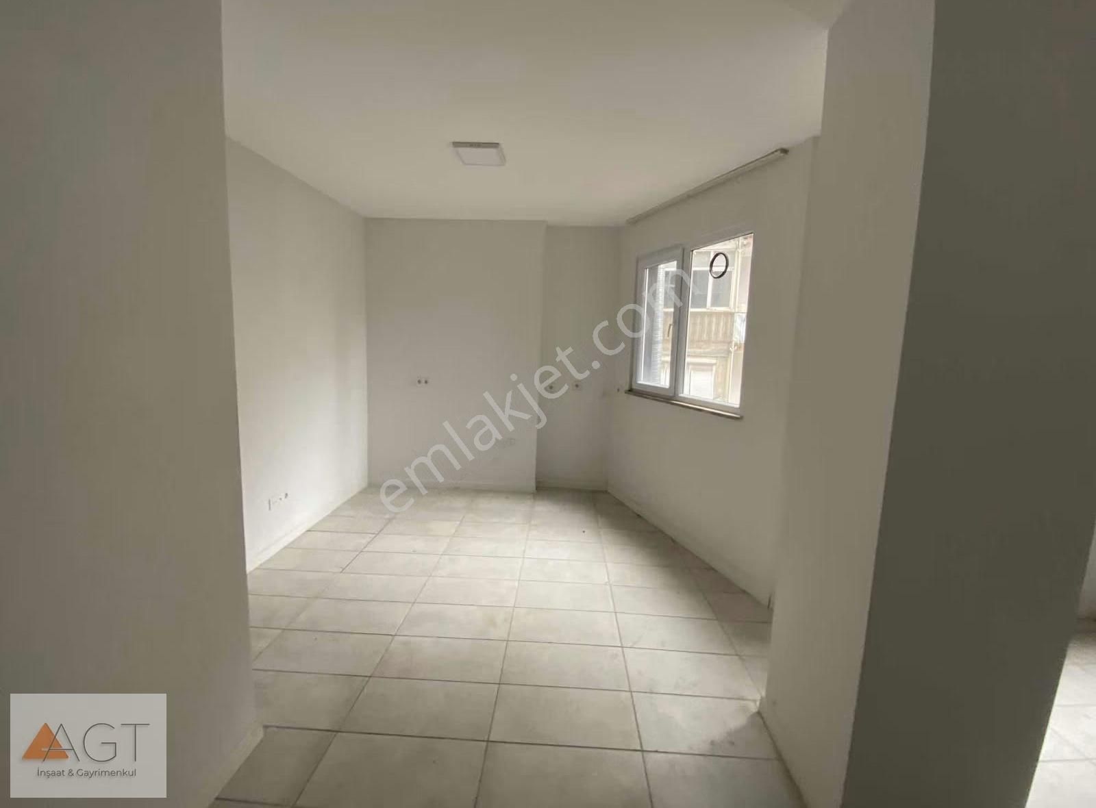 Agt'den Yamanevler Mah. 30m2 Cadde Üzeri Kiralık Ofis - Görsel 5