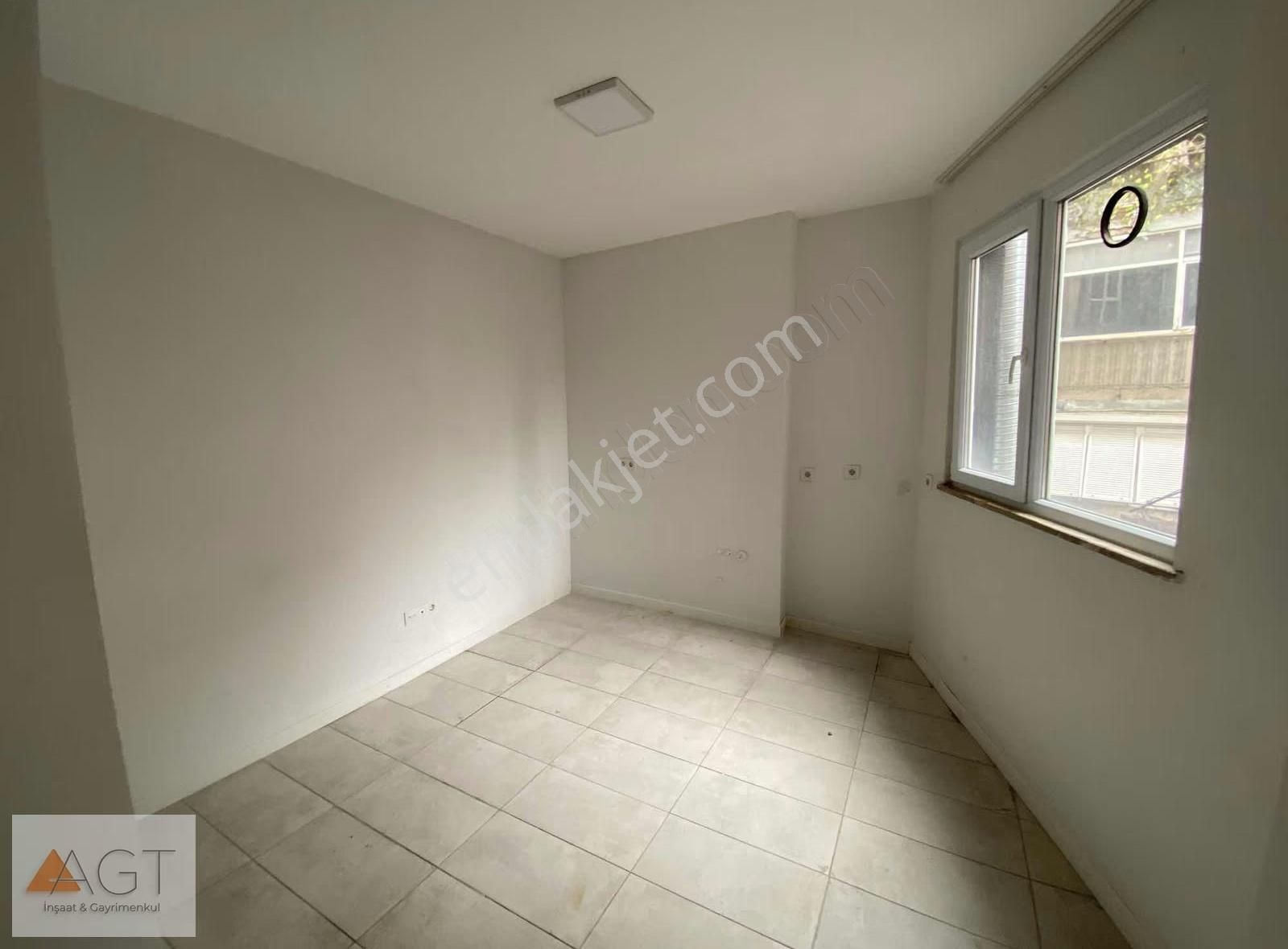 Agt'den Yamanevler Mah. 30m2 Cadde Üzeri Kiralık Ofis - Görsel 9