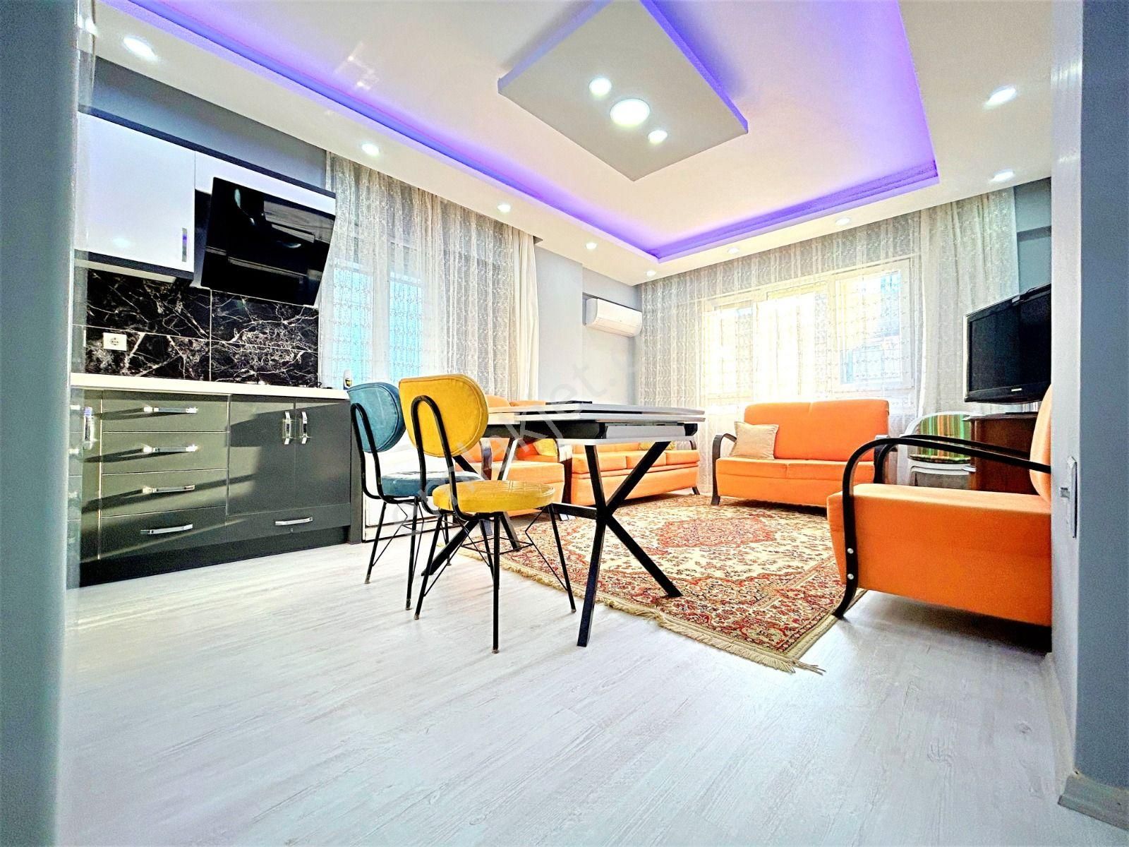 Aygülden Akçay Merkez'de Kordona Ve Denize Çok Yakın Full Eşyalı Ön Cephe Masrafsız 2+1satılık Daire - Görsel 3