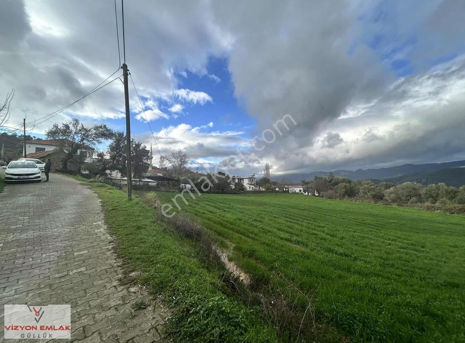 Muğla Mılas Kultak Mah 3.708 M2 Köy İçi Satılık Tarla - Görsel 7