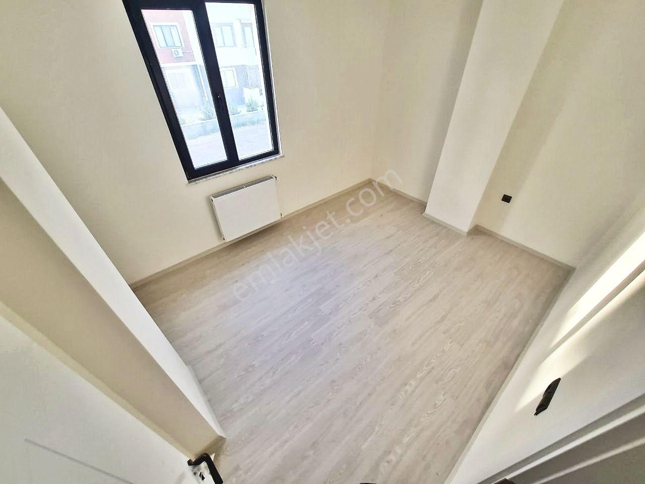👉aygülden Burhaniye'de Ayrı Mutfak Doğalgazlı Ebeveyn Banyolu Ön Cephe Ara Kat 2+1 Satılık Daire - Görsel 21