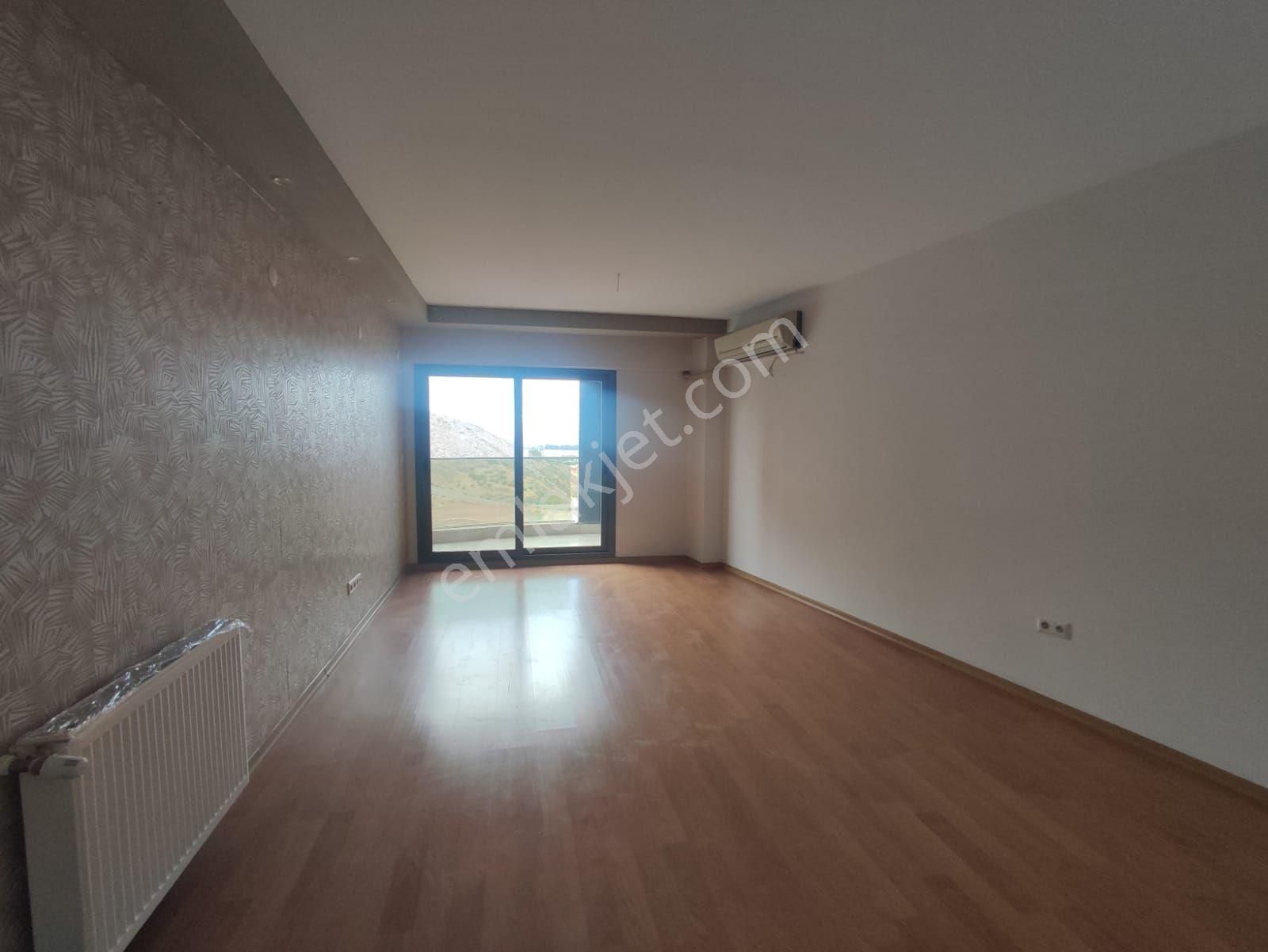 3+1 Balkonlu Ferah Daire - Görsel 17