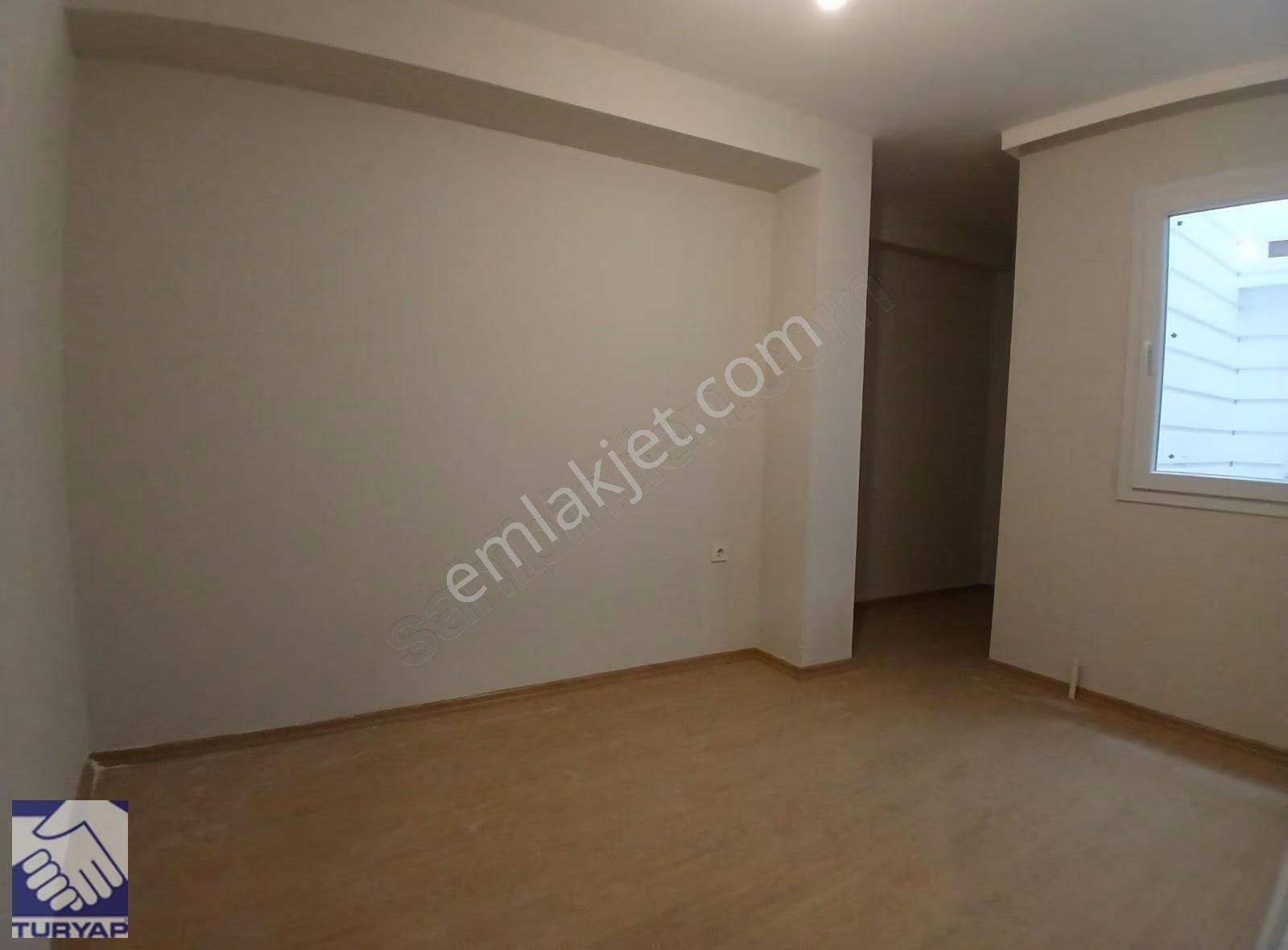 Kuşadasında Sahile 3 Dakika Yürüme Mesafesinde Kiralık 1+1 Daire - Görsel 5