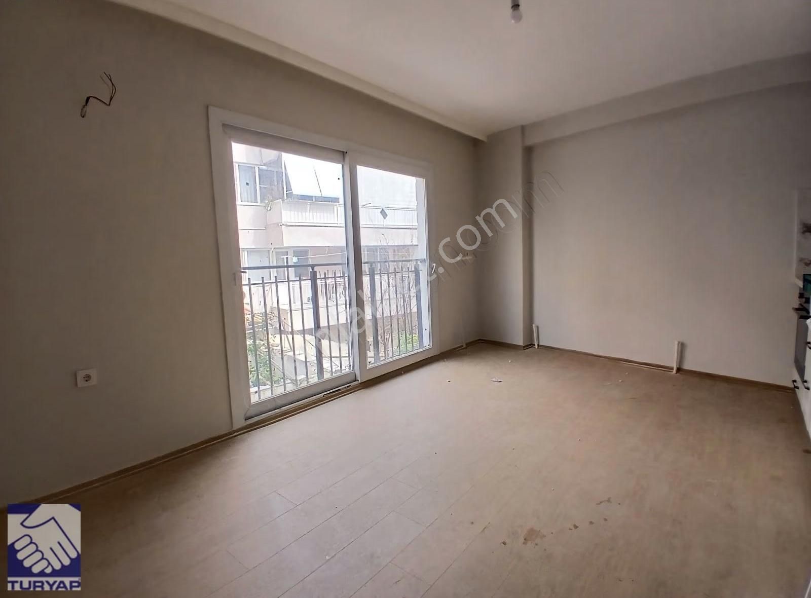 Kuşadasında Sahile 3 Dakika Yürüme Mesafesinde Kiralık 1+1 Daire - Görsel 9