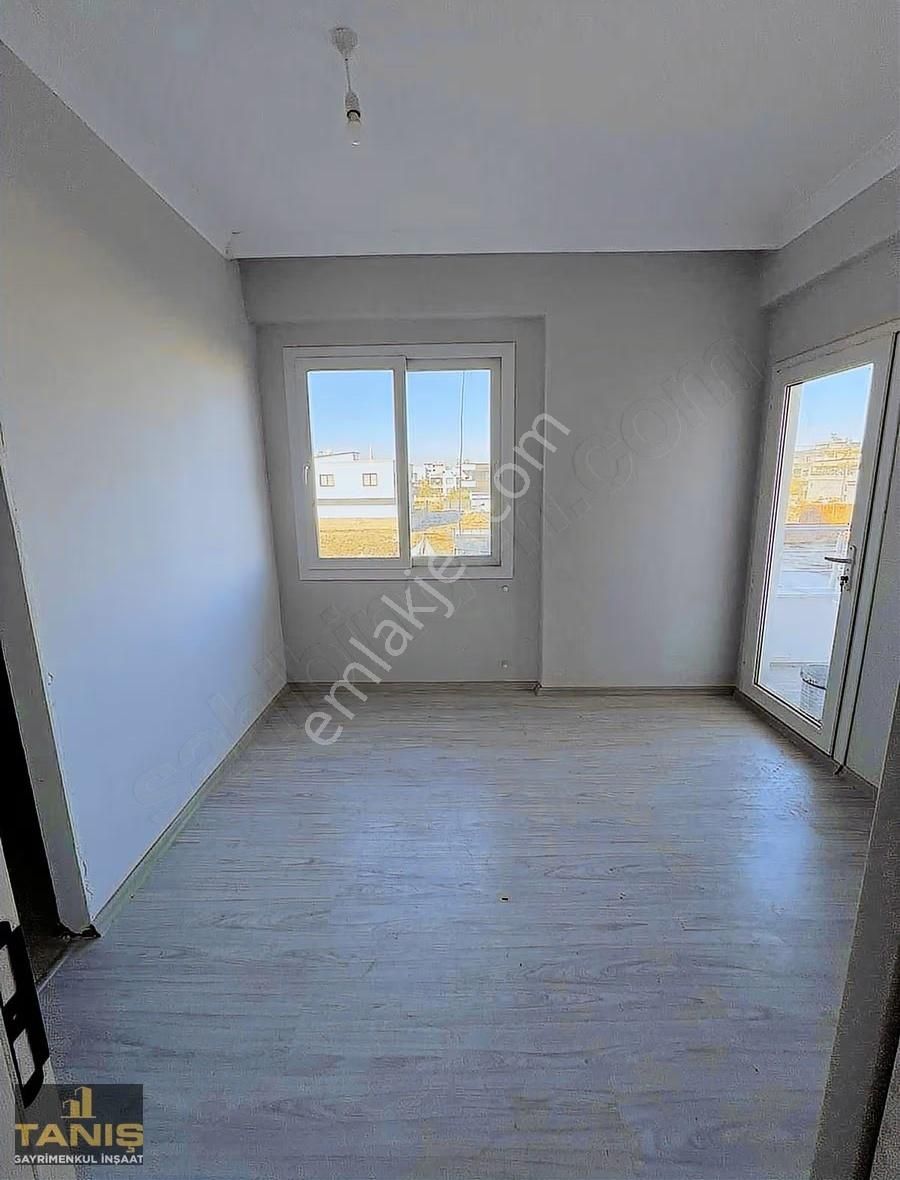 Yüreğir Çamlıbel Mah Satlık 3+1 Geniş Oturumlu İskanlı Daire - Görsel 2