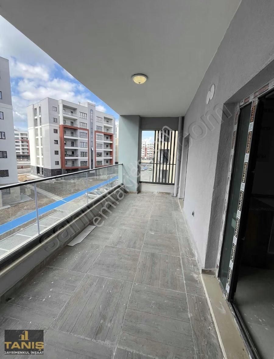 Yüreğir Ş.erkut Akbay Mah Kiralık 3+1yerden Isıtmalı Geniş Daire - Görsel 23