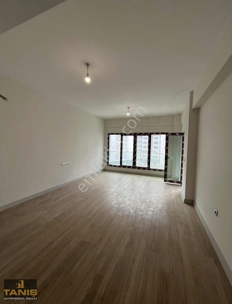 Yüreğir Ş.erkut Akbay Mah Kiralık 3+1yerden Isıtmalı Geniş Daire - Görsel 9