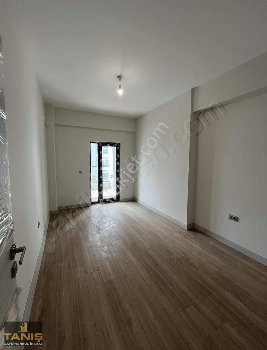 Yüreğir Ş.erkut Akbay Mah Kiralık 3+1yerden Isıtmalı Geniş Daire - Görsel 7