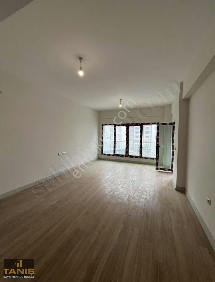 Yüreğir Ş.erkut Akbay Mah Kiralık 3+1yerden Isıtmalı Geniş Daire - Görsel 24