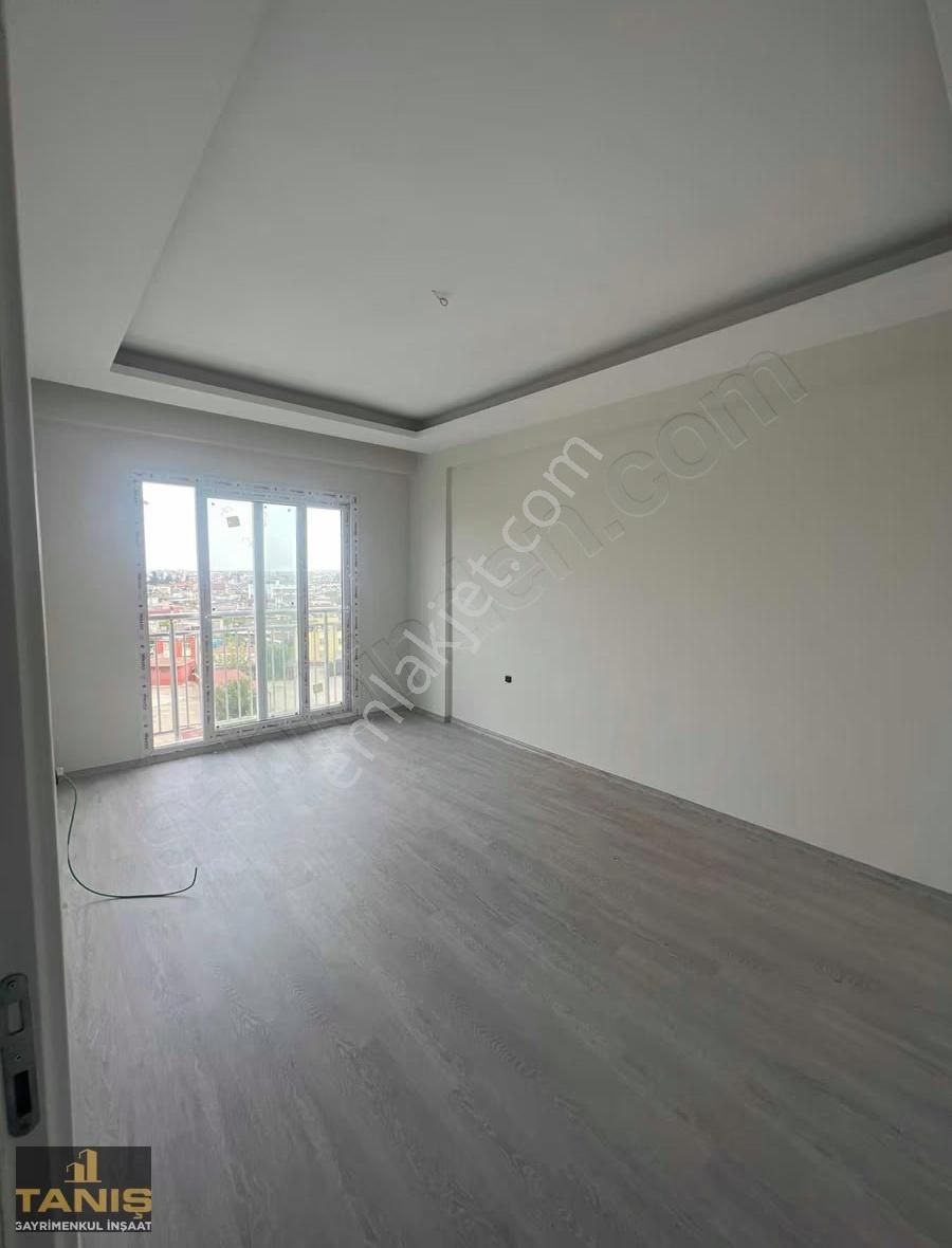 Yüreğir Başak Mah Kiralık 2+1 Kapalı Mutfak E-5 Blv Üzerinde
