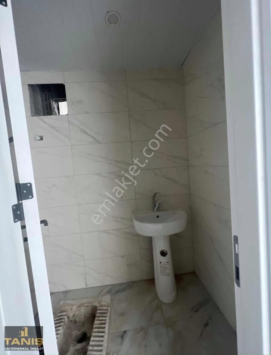 Yüreğir Başak Mah Kiralık 2+1 Kapalı Mutfak E-5 Blv Üzerinde - Görsel 17