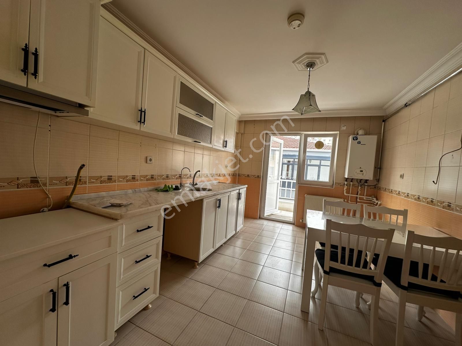 Osmangazide Asansörlü Geniş M2 Yapılı Kiralık Daire - Görsel 6