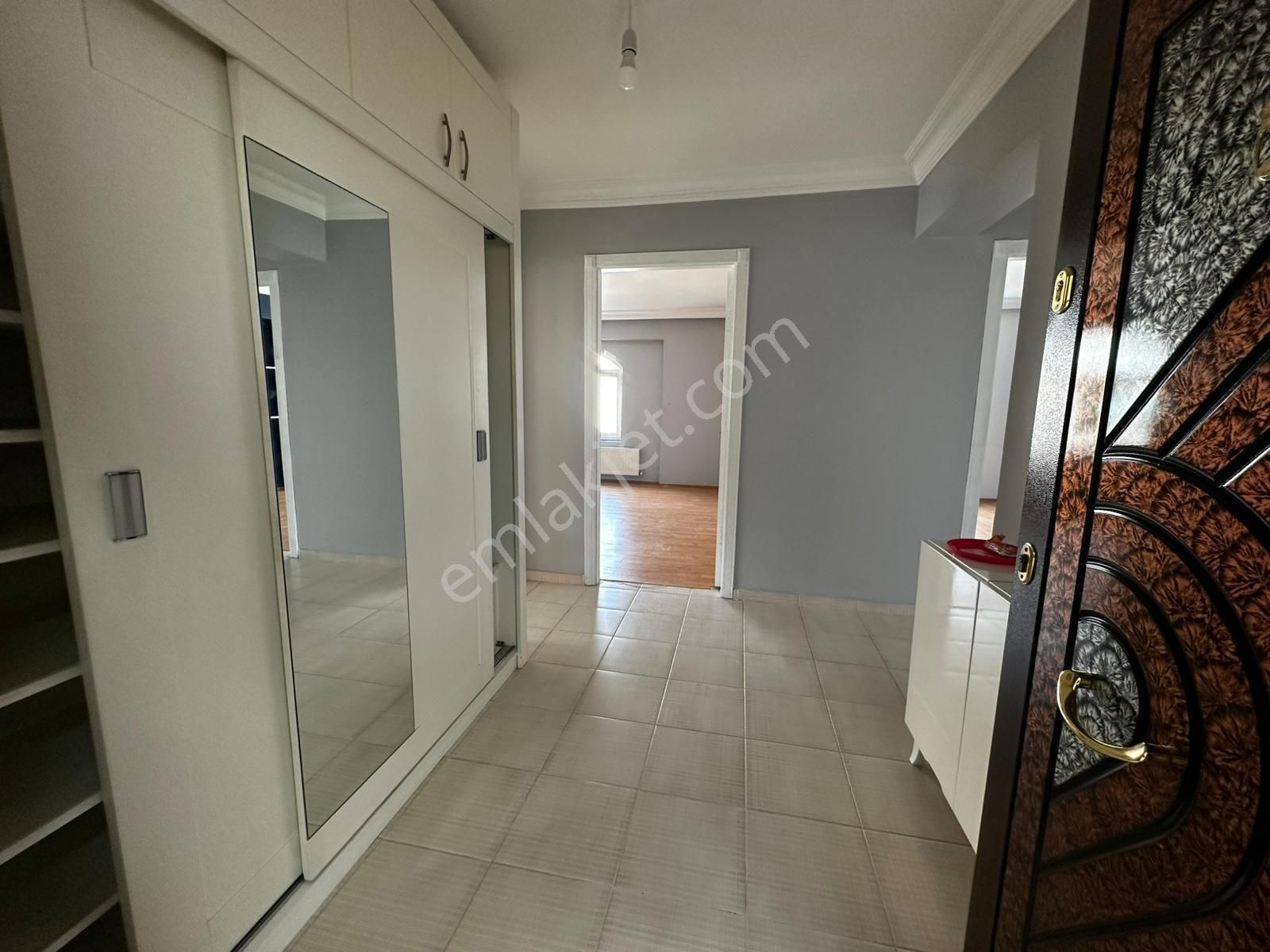 Osmangazide Asansörlü Geniş M2 Yapılı Kiralık Daire - Görsel 29