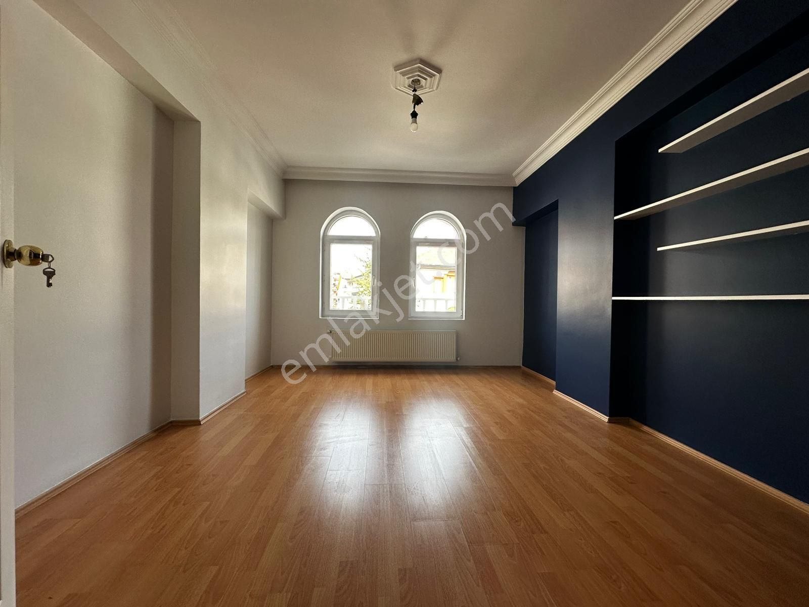 Osmangazide Asansörlü Geniş M2 Yapılı Kiralık Daire - Görsel 28