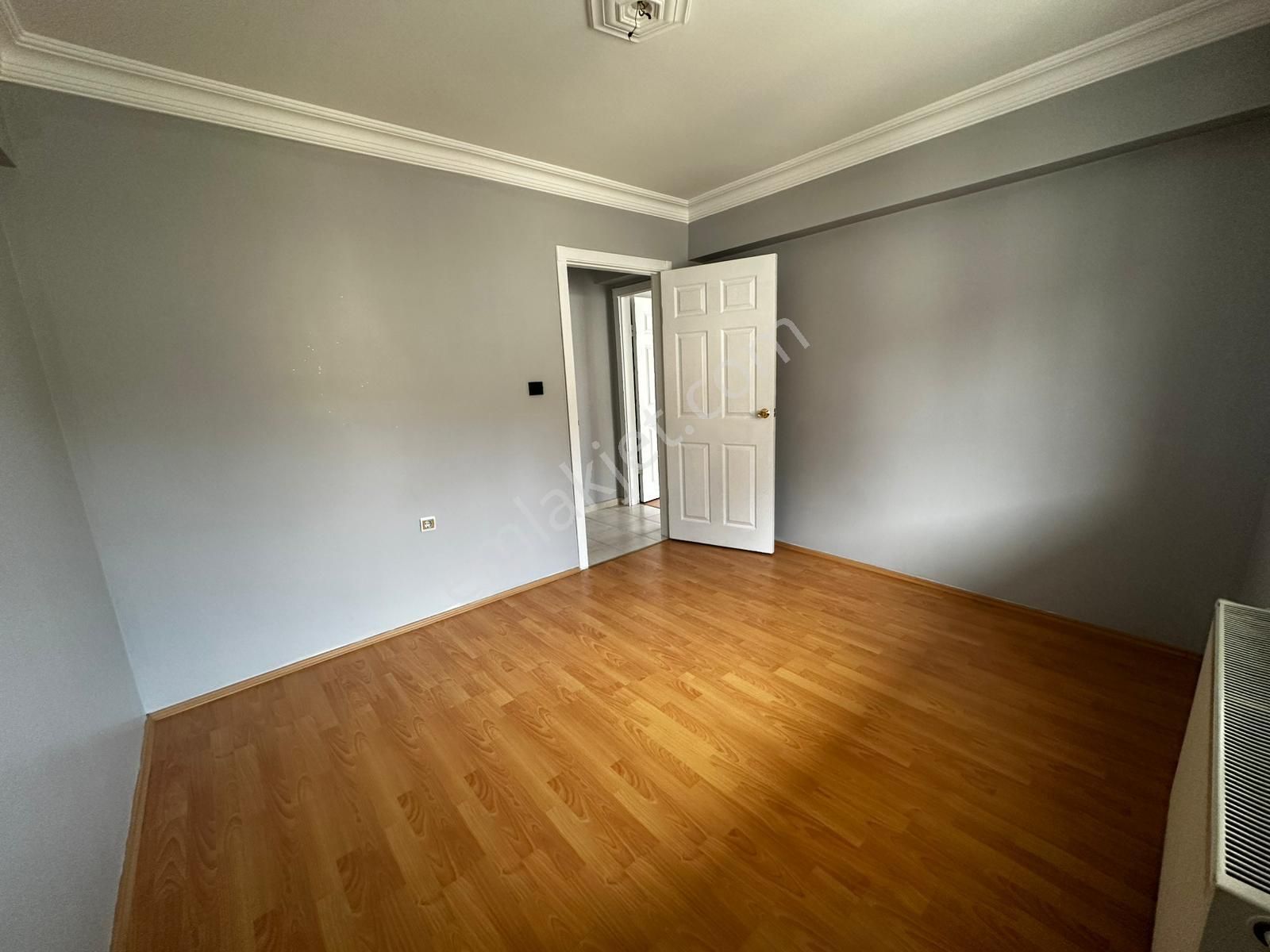 Osmangazide Asansörlü Geniş M2 Yapılı Kiralık Daire - Görsel 20