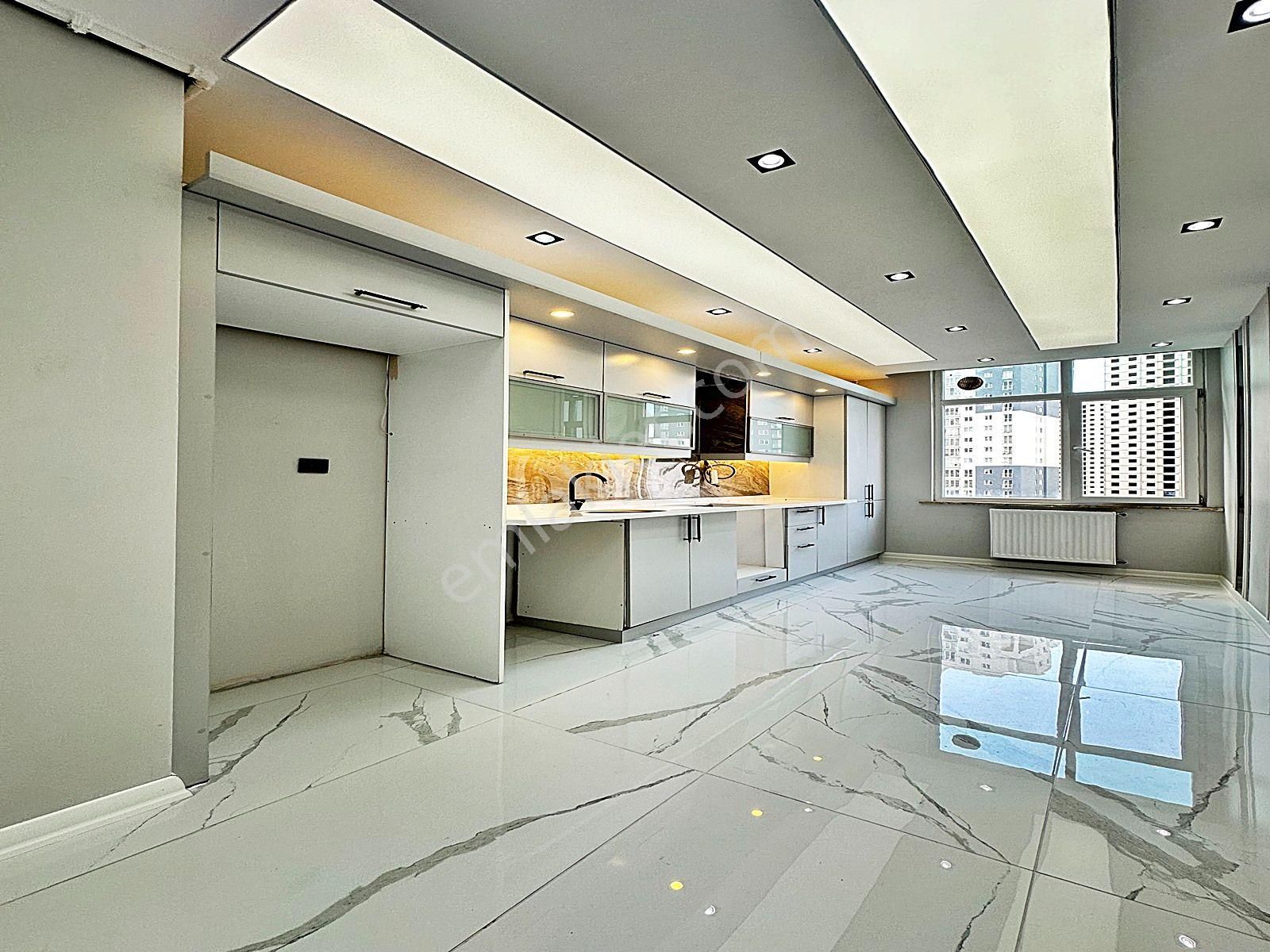 Havuzlu Güvenlikli Site İçinde 150m2 3+1 Acil Satılık Daire !!! - Görsel 16