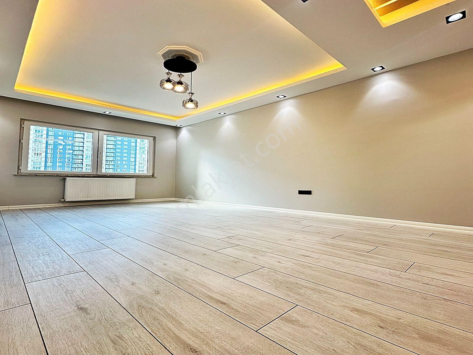 Havuzlu Güvenlikli Site İçinde 150m2 3+1 Acil Satılık Daire !!! - Görsel 9