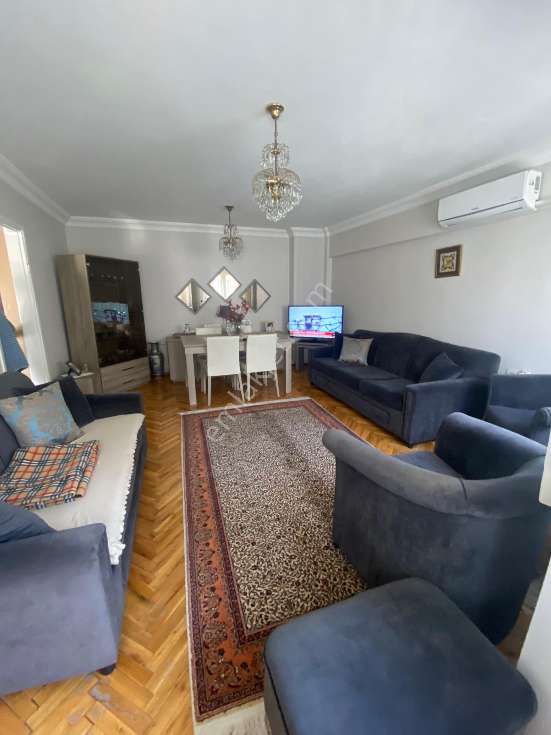 Cihangir Emlaktan Altıparmak Caddeye Çok Yakın Konumda Satılık Asansörlü Kelepir Daire