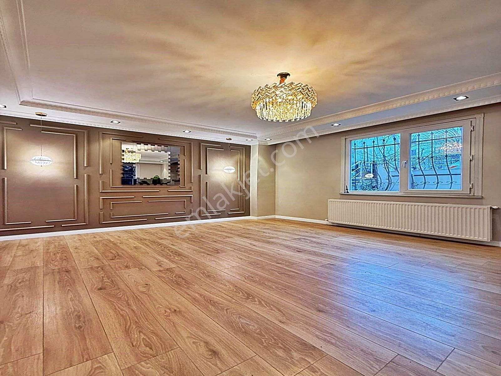 Beylikdüzü Kavaklı'da Bahçeli 2+1 Ultra Lüks Dekorlu Giriş Kat Daire !!! - Görsel 6