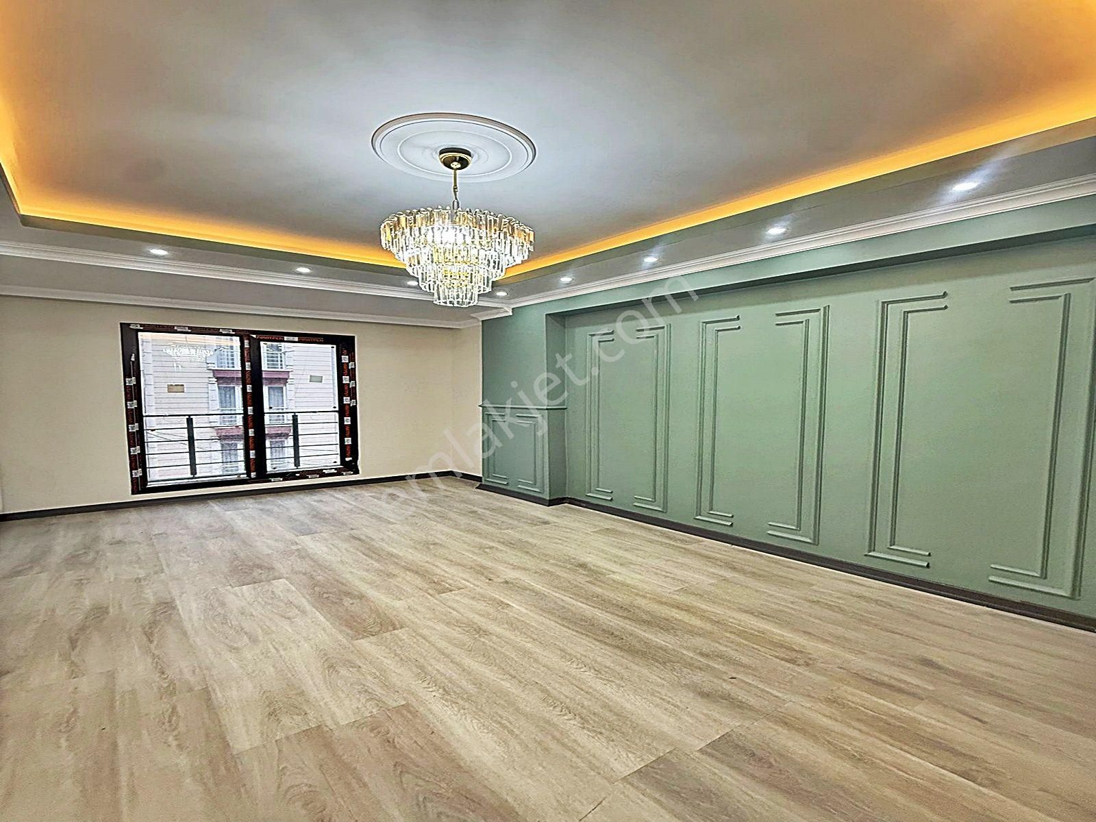 Esenyurt Ardıçlı'da İlk Evim Kredisine Uygun Sıfır 2+1 Lüks Satılık Daire!!!