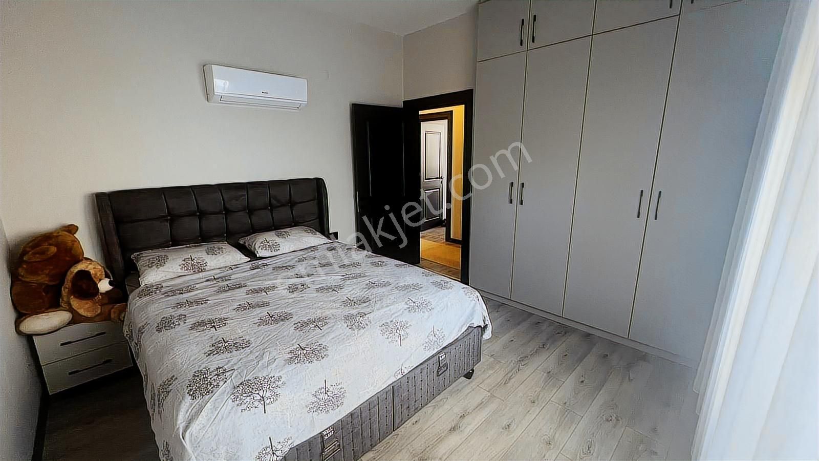 Kuşadası,marina Mevki,özel Havuzlu&jakuzi&sauna,acil Satılık Vil - Görsel 12