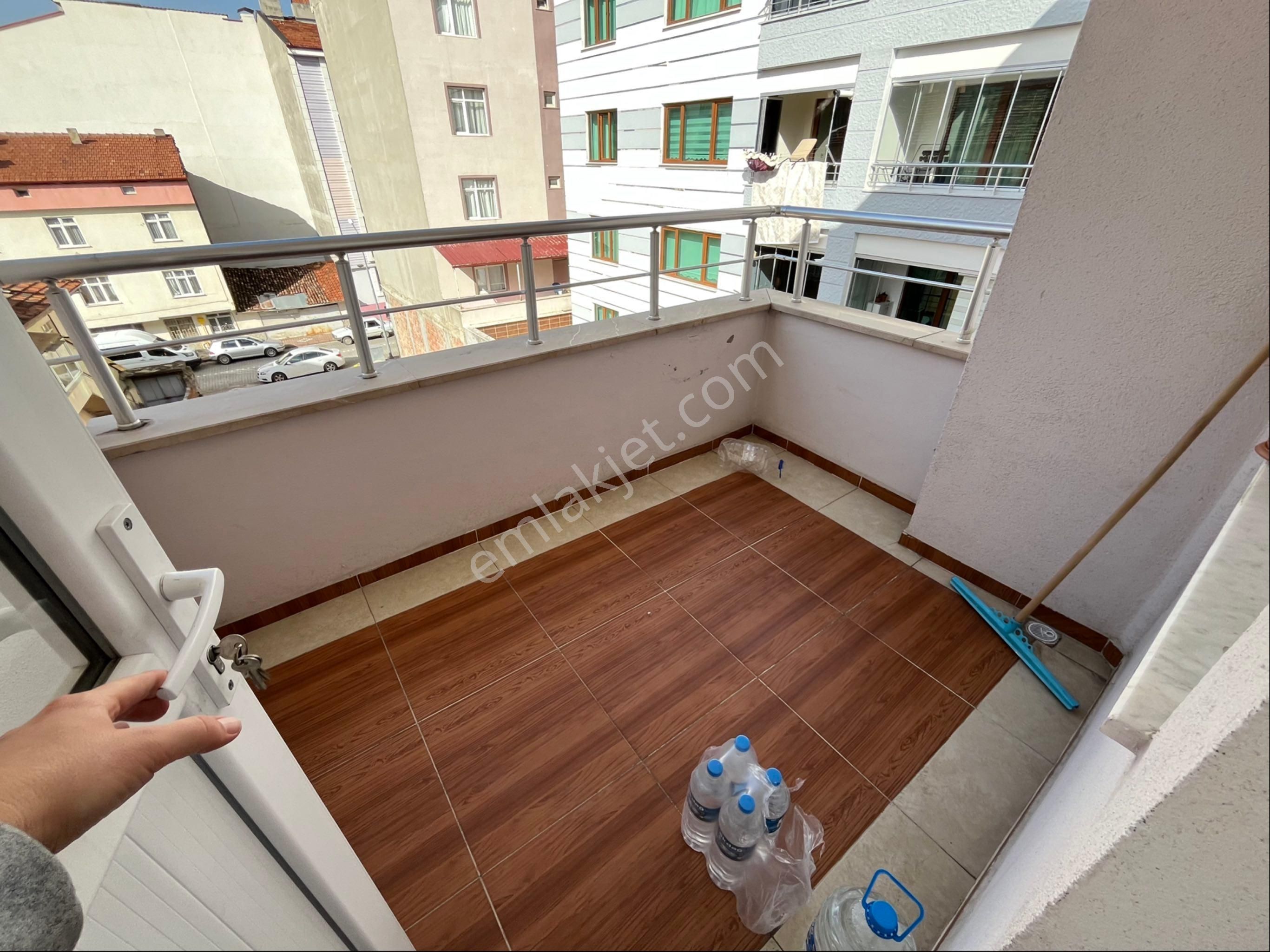 Havza 25 Mayıs Mahallesi Merkezde Satılık Ara Kat Mükemmel Daire - Görsel 20