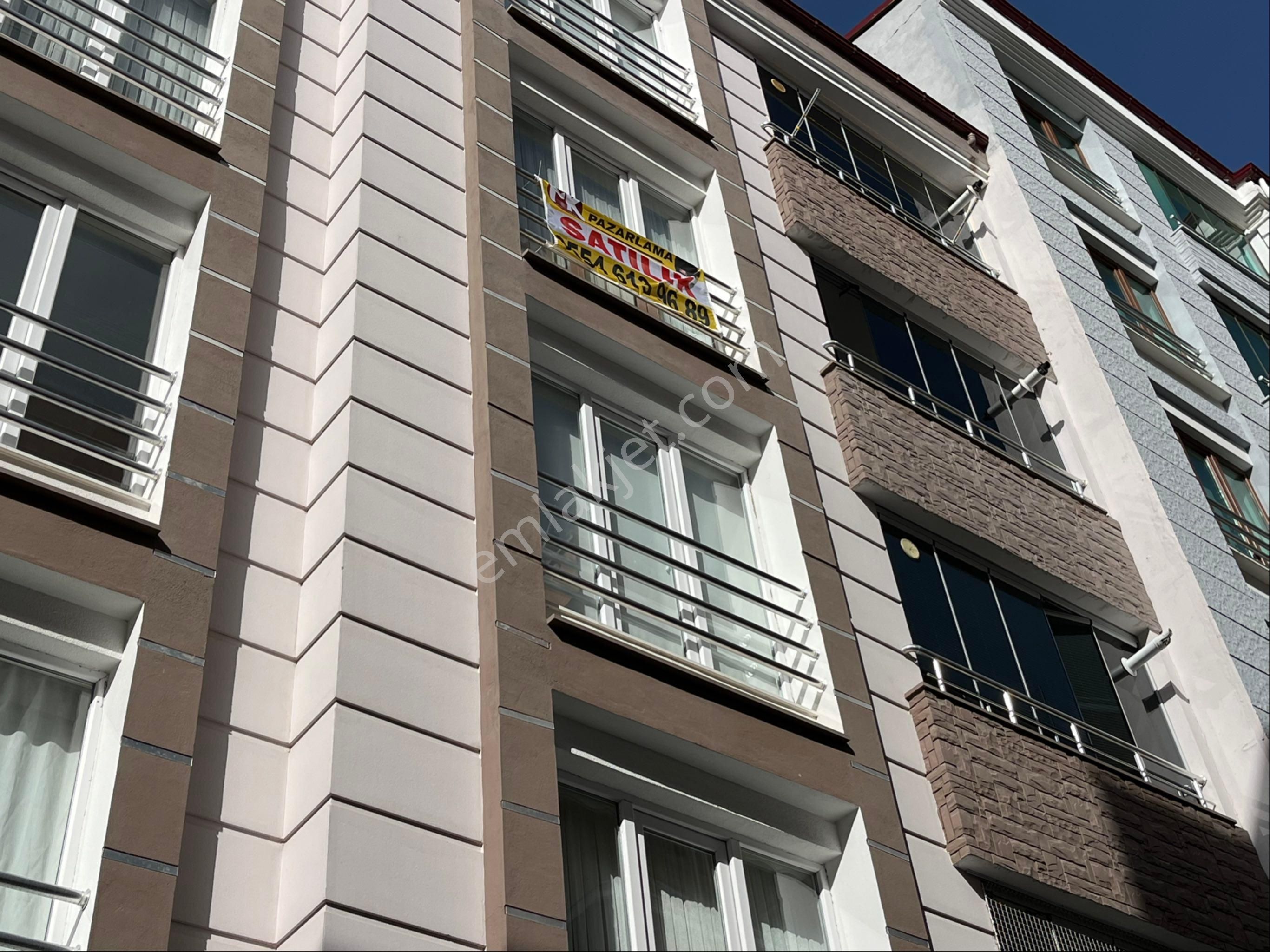 Havza 25 Mayıs Mahallesi Merkezde Satılık Ara Kat Mükemmel Daire