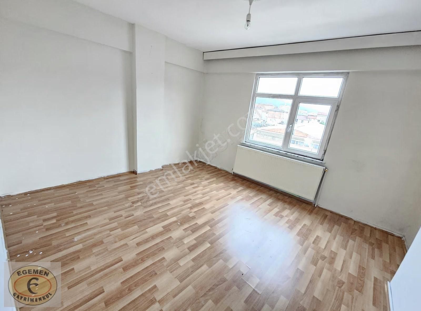 Ahmet Yesevi Mahallesinde 2+1 Cadde Üstü Kiralık Daire - Görsel 7