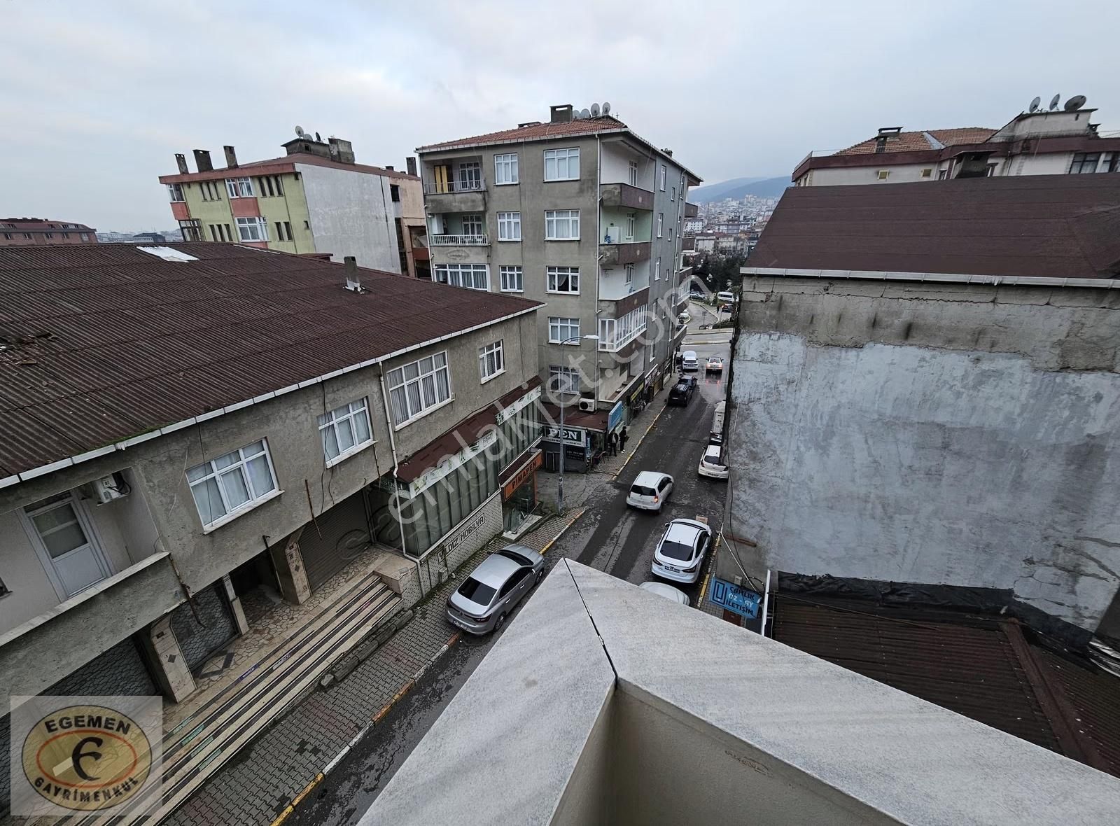 Ahmet Yesevi Mahallesinde 2+1 Cadde Üstü Kiralık Daire - Görsel 4
