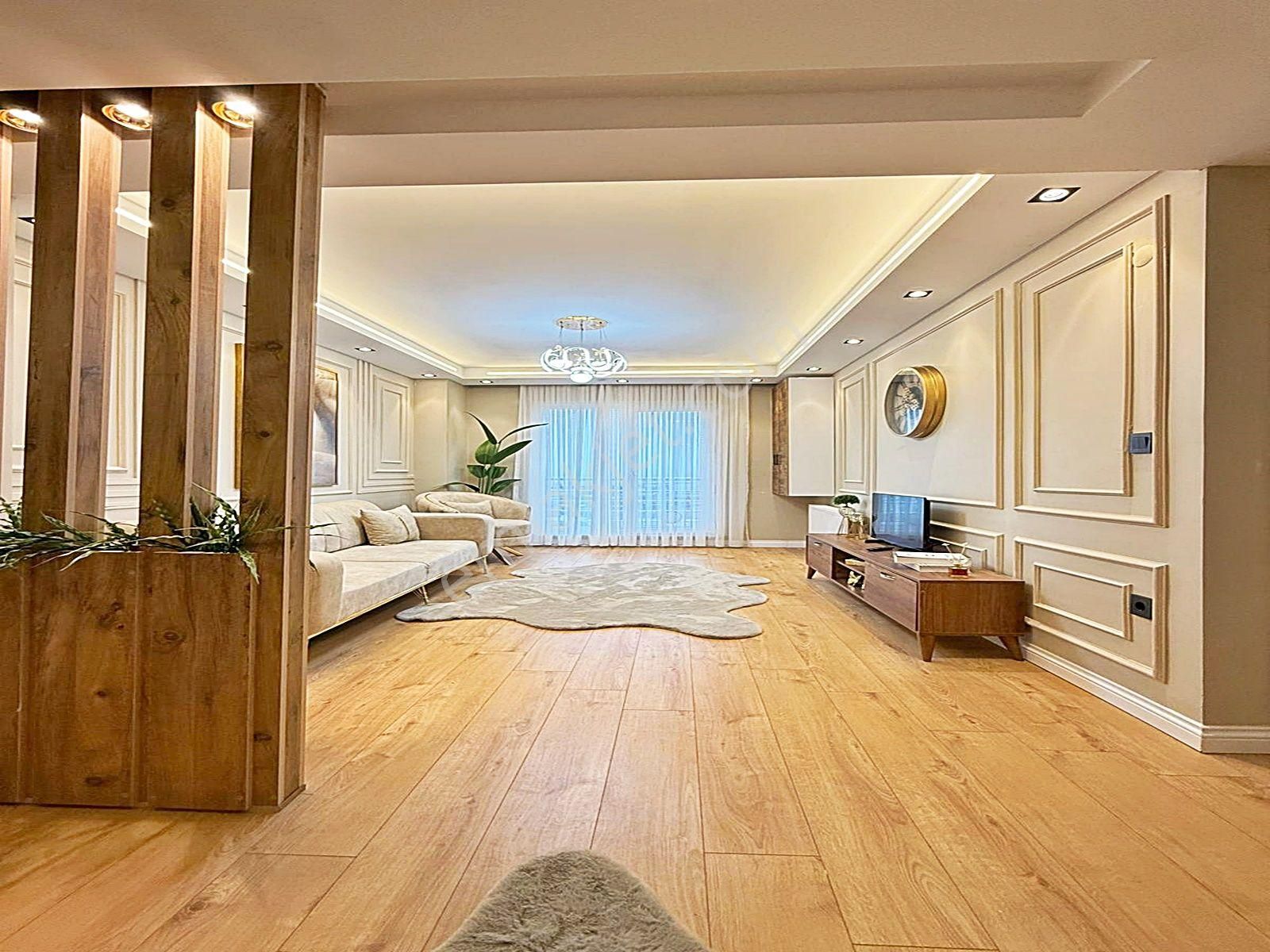 Göl Manzaralı Metrobüse Yürüme Mesafesinde 1+1 Full Eşyalı Lüks Daire !!! - Görsel 6