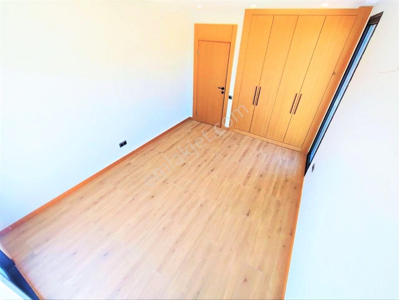 Güre'de Aygülden Sıfır Nezih Site İçi Tam Bağımsız Havuzlu Doğa İle İç İçe Muteşem 4+1 Satılık Villa - Görsel 22
