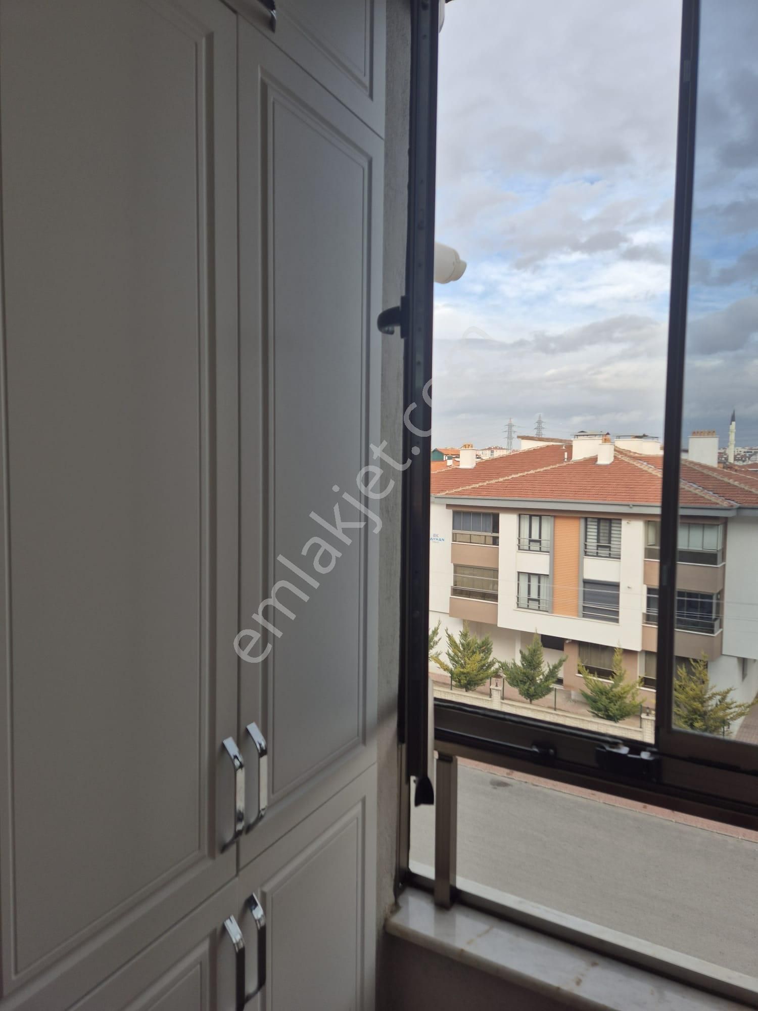 4+1 Ara Kat Bakımlı Daire - Görsel 19