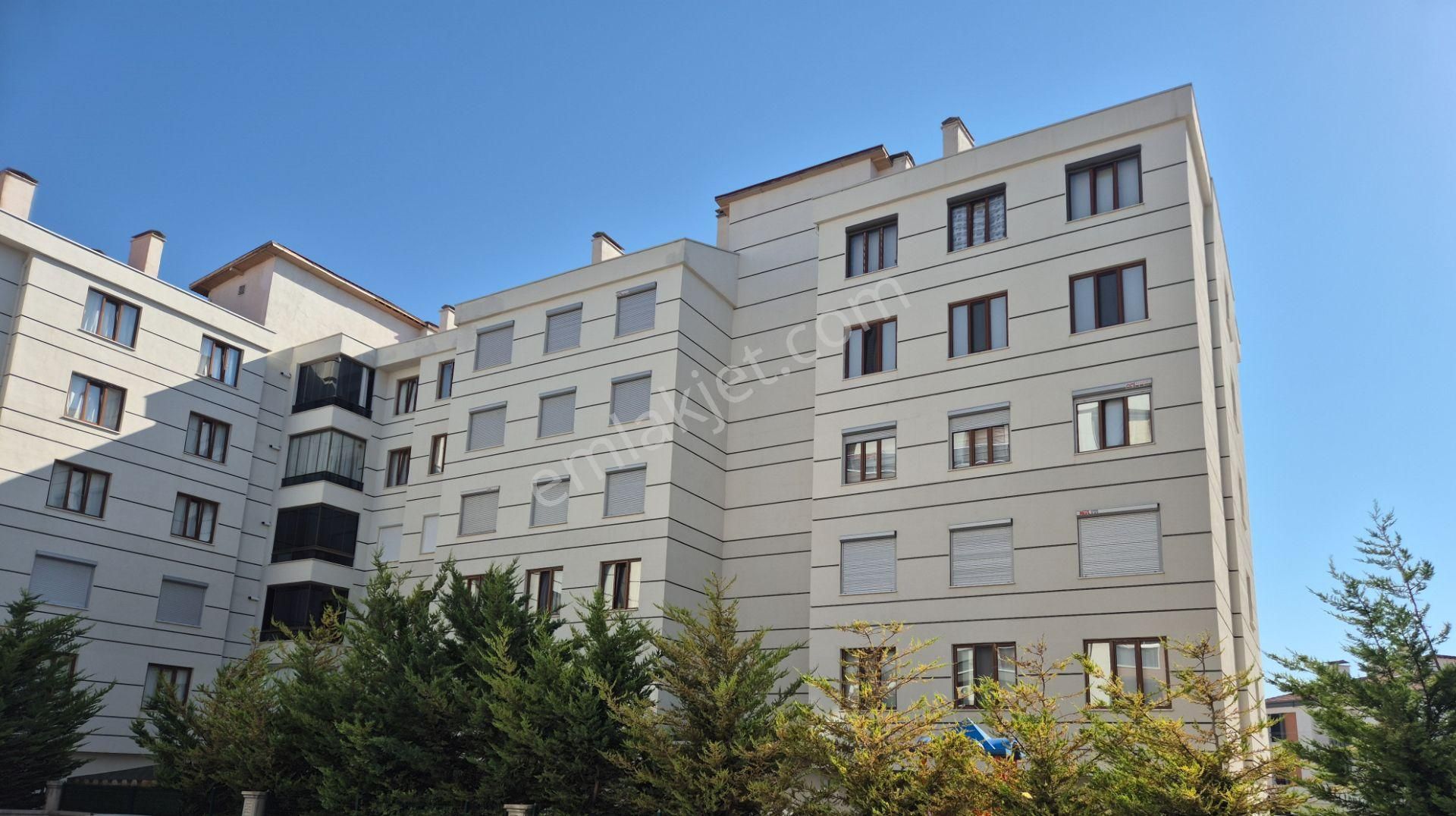 4+1 Ara Kat Bakımlı Daire - Görsel 22