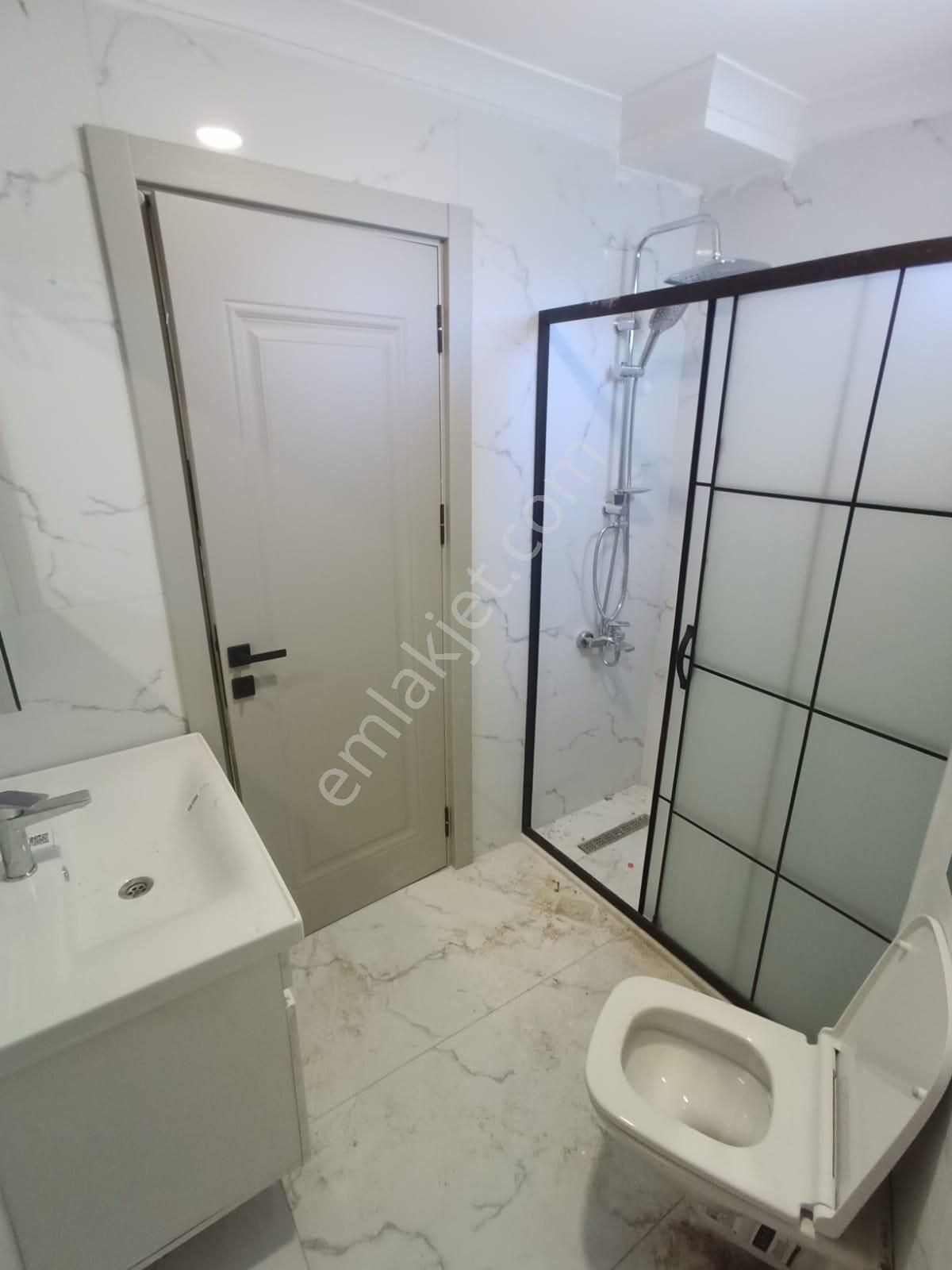 Kartal Çavuşoğlu 2+1 Kombi Asansör Salon+açık Mutfak - Görsel 24