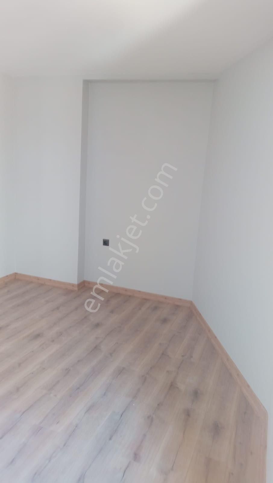 Kartal Çavuşoğlu 2+1 Kombi Asansör Salon+açık Mutfak - Görsel 12