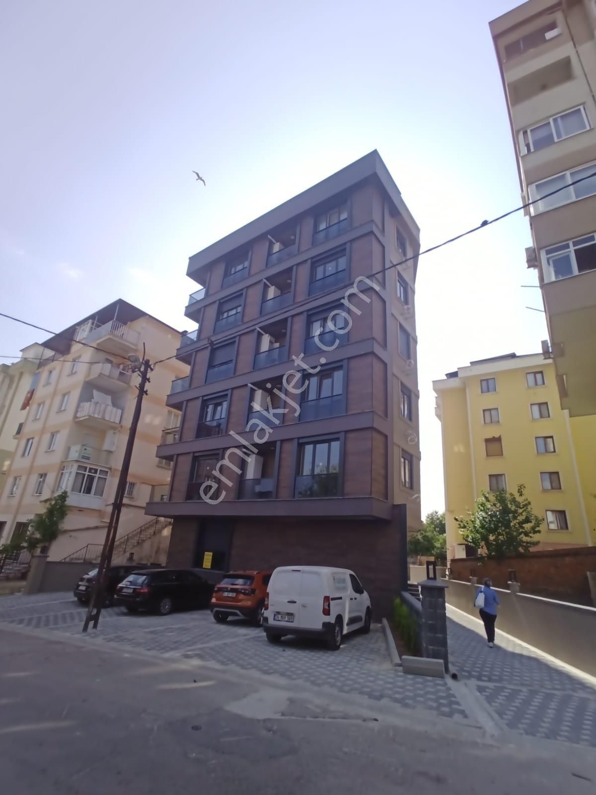 Kartal Çavuşoğlu 2+1 Kombi Asansör Salon+açık Mutfak - Görsel 3