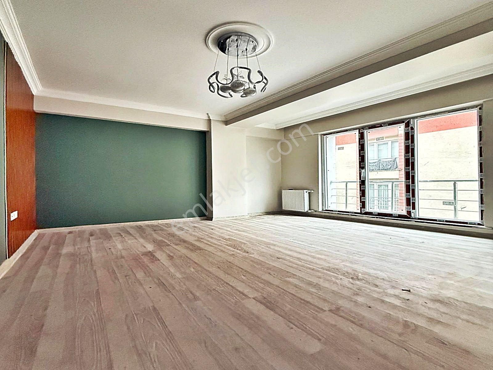 Esenyurt Meydana Yakın Sıfır Binada 2+1 Acil Satılık Arakat Daire !!! - Görsel 3