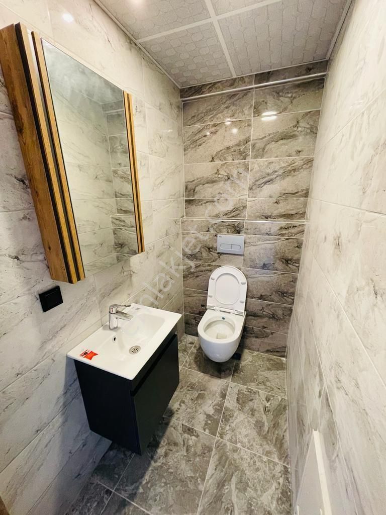 Kuşadası Ege Mahallesinde Elit Güvenlikli Havuzlu Otoparklı Sitede Arakat 3+1 Doğalgazlı - Görsel 14