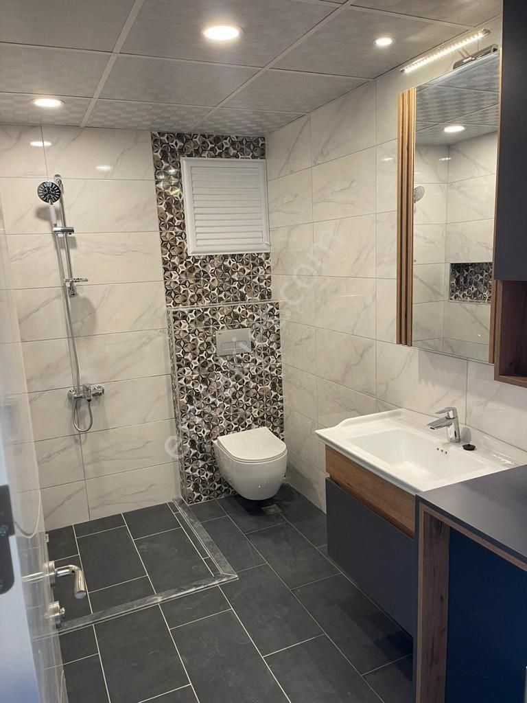 Kuşadası Ege Mahallesinde Elit Güvenlikli Havuzlu Otoparklı Sitede Arakat 3+1 Doğalgazlı - Görsel 27