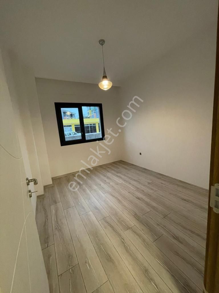 Kuşadası Ege Mahallesinde Elit Güvenlikli Havuzlu Otoparklı Sitede Arakat 3+1 Doğalgazlı - Görsel 28