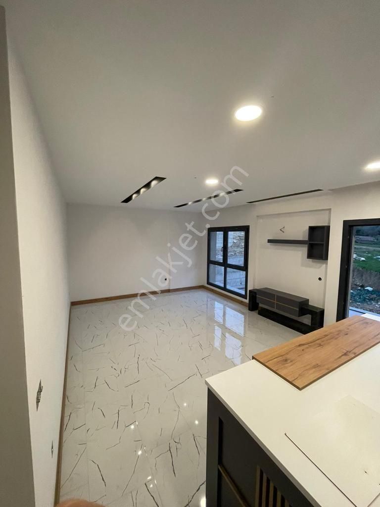 Kuşadası Ege Mahallesinde Elit Güvenlikli Havuzlu Otoparklı Sitede Arakat 3+1 Doğalgazlı - Görsel 31