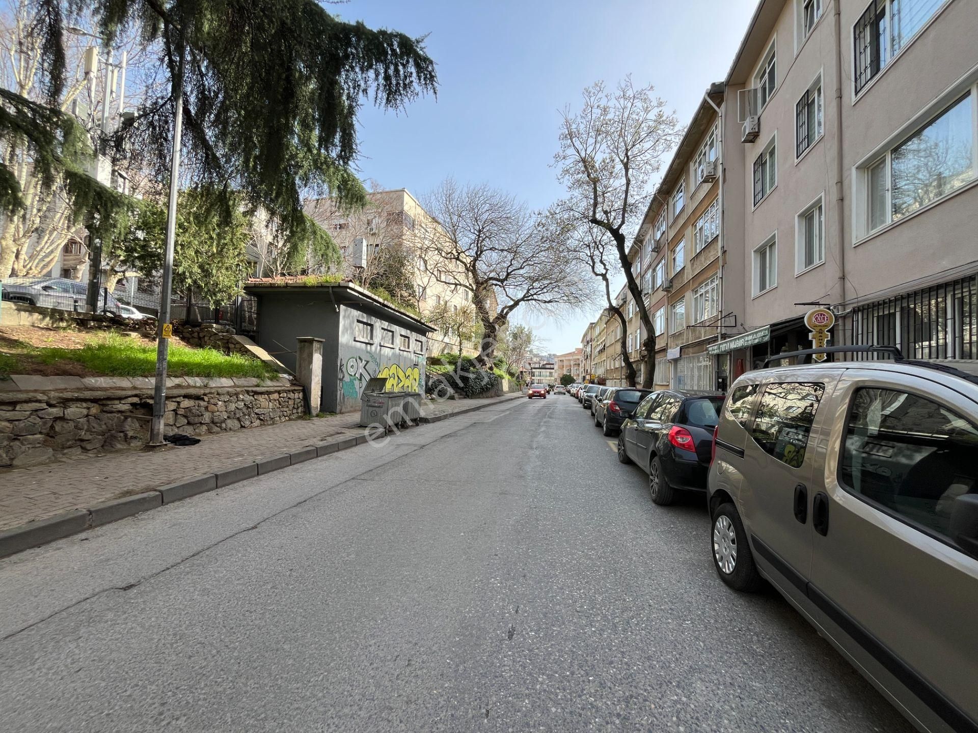 Metroya 7 Dakika! Banyo Ve Mutfağı Yenilenmiş Boyalı Kiralık 2+1 - Görsel 26